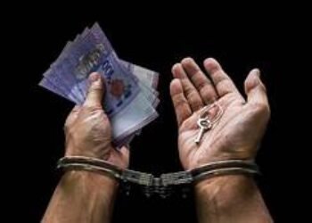 Candidatura de Petro se hunde entre expedientes, escándalos y solicitudes de renuncia