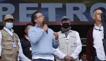 Petro promete miseria y oscuridad