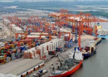 Modelo proteccionista de Petro de subir aranceles encarecerá más los alimentos, advierten expertos