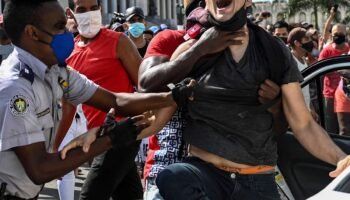 Padre Navarro: «El pueblo de Cuba está pasando hambre y muchísimas necesidades»