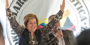 Nueva ministra del Trabajo colombiana asegura que Venezuela está «avanzando con los trabajadores adelante»