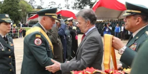 Santos y Gr(r) Mejía, ¿responsables del nido de corrupción al interior de la Aviación?