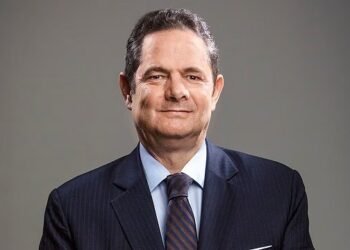 «La tal crisis de la coalición es una farsa»: Vargas Lleras sobre las decisiones de Petro