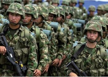 Militares y policías no saben qué hacer con cese al fuego de Petro con los criminales