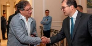 Fiscal le ratifica a Petro que paz implica sometimiento