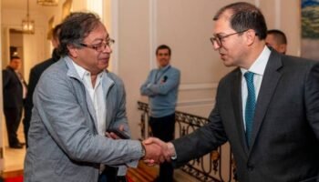 Fiscal le ratifica a Petro que paz implica sometimiento