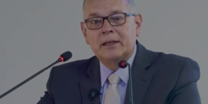 Alejandro Peña Esclusa: «Cuando tú conquistas el mundo de las ideas, esas ideas conquistan el mundo»