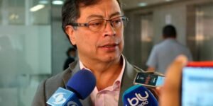 Expresidentes de América Latina y España rechazan “estigmatización de la prensa“ del Gobierno de Petro