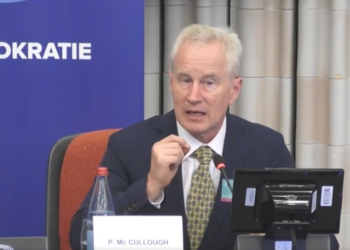 Dr. McCullough: la «hipervacunación» de los niños puede ser la causa del aumento del autismo y la transexualidad