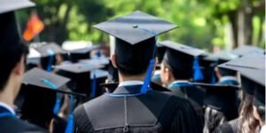 ¿El título universitario es innecesario? Las compañías estadounidenses están considerando que deje de ser un requisito para el trabajo