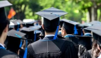 ¿El título universitario es innecesario? Las compañías estadounidenses están considerando que deje de ser un requisito para el trabajo