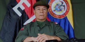 Alias Gabino hace preocupante revelación. El ELN se adhiere al Gobierno Petro en sacar a la gente a las calles. Estas son sus razones