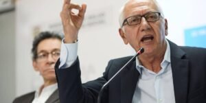 ‘Vamos a pagarles directamente a los hospitales’: Minsalud, en audiencia sobre reforma