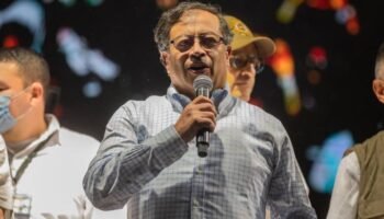 20 expresidentes rechazan presiones del gobierno Petro a la Corte Suprema y piden respetar la separación de poderes