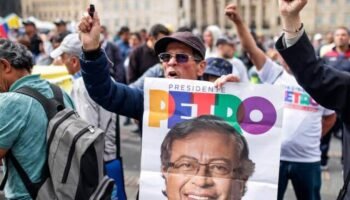 ¿Otra vez? Presidente Petro vuelve y llama a las marchas para impedir un “golpe” a su gobierno