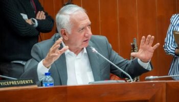 MinSalud habría firmado contrato para apoyar marchas