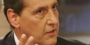 Respuesta de Juan Camilo Restrepo a un tuit de Petro