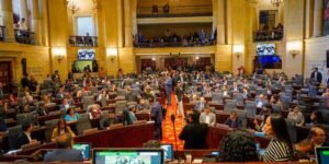 ¿Gobierno Petro estaría buscando que sus reformas sociales se hundan intencionalmente?