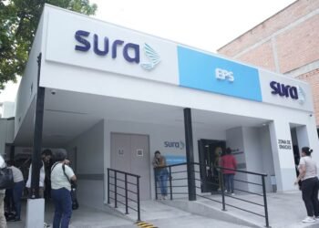 Habla presidenta de Suramericana sobre solicitud de EPS Sura de retirarse del sistema
