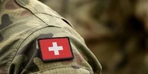 HAY UN ARMA EN CADA CASA: ¡SUIZA!