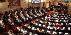 Denuncian que congresistas del Pacto Histórico buscaron eliminar sanciones a la violación de topes electorales