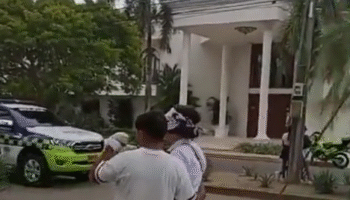 Petición y protesta social ahora se enfoca sobre la casa del Director de la Comisión de Acusaciones de la Cámara de Representantes (VIDEO)