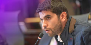 Más de 22.000 policías y militares dejaron sus cargos durante el mandato Petro: congresista denunció la situación