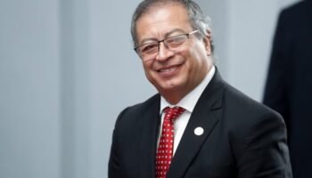 Petro, enredado en aclaraciones sobre su heterosexualidad
