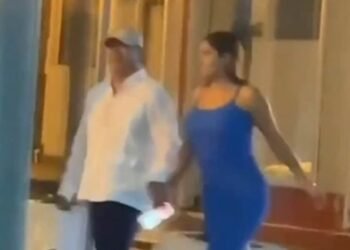 Descubren in fraganti al presidente socialista de Colombia, Gustavo Petro, engañando a su mujer con un travesti