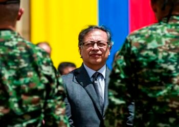 Aliados de Petro preparan proyecto para revivir la reelección