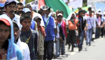 Reportan desplazamiento de 60 familias afro por ataques de disidencias de las FARC en Colombia