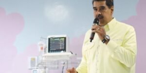 Venezuela. El dictador Maduro, cada vez más nervioso ante las elecciones, amenaza con un “baño de sangre”, si las pierde