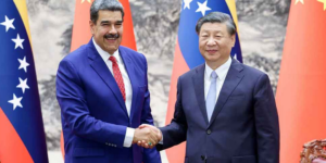 Con ayuda de la dictadura China, empleados del CNE chavista están imprimiendo actas electorales falsas para justificar el fraude electoral