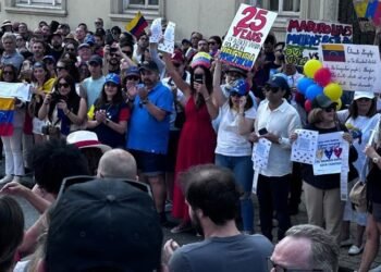 En Europa ya se manifiestan contra el fraude de Maduro y el chavismo