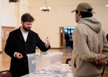 Venezuela. Gabriel Boric, tras el aval del Supremo a Maduro: «No hay duda que estamos frente a una dictadura que falsea elecciones y reprime al que piensa distinto»