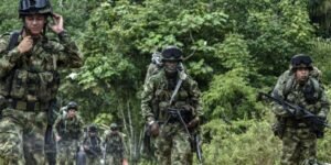 Ejército denuncia que cerca de 100 soldados fueron retenidos en el sur de Colombia