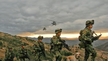 UNIDOS, SALVAREMOS A COLOMBIA Señoras y señores, colombianos, militares, policías, activos, reservas, veteranos.