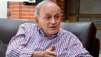 Huele más a autogolpe