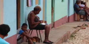 La primera causa del malestar de los cubanos