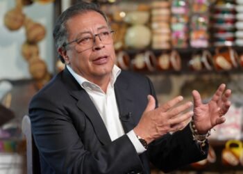 Comisión de Acusación de la Cámara retoma investigación contra Petro