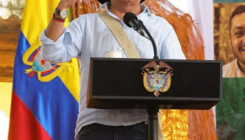 “Se cocina el golpe en Colombia”: sobre Petro se proyecta sombra del pastorcito mentiroso
