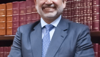 Un gobierno desconectado y derrochador
