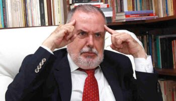 ¿Quién puede hacer una reingeniería total a Colombia?