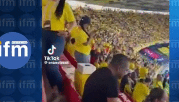 En la previa al partido Colombia vs Argentina hinchas corearon “¡Fuera, Petro!”