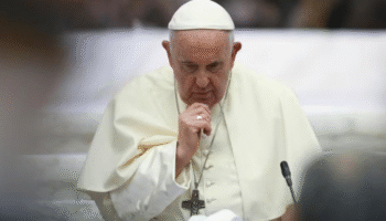 “El aborto es un homicidio y el médico que lo practica un sicario”: papa Francisco