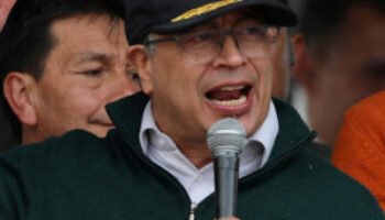 ¿Golpe? No, autogolpe