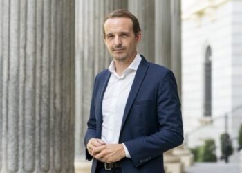 “Si gana Trump, petróleo, defensa, cárceles y seguridad penitenciaria se verán beneficiados»