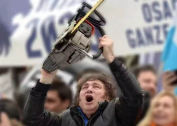 Motosierra: Javier Milei elimina altos cargos de la AFIP y ahorra millones de pesos