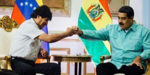 Titiriteros del caos, la violencia y la pobreza
