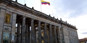 Bancada provida en Colombia intensifica su lucha legislativa contra el aborto